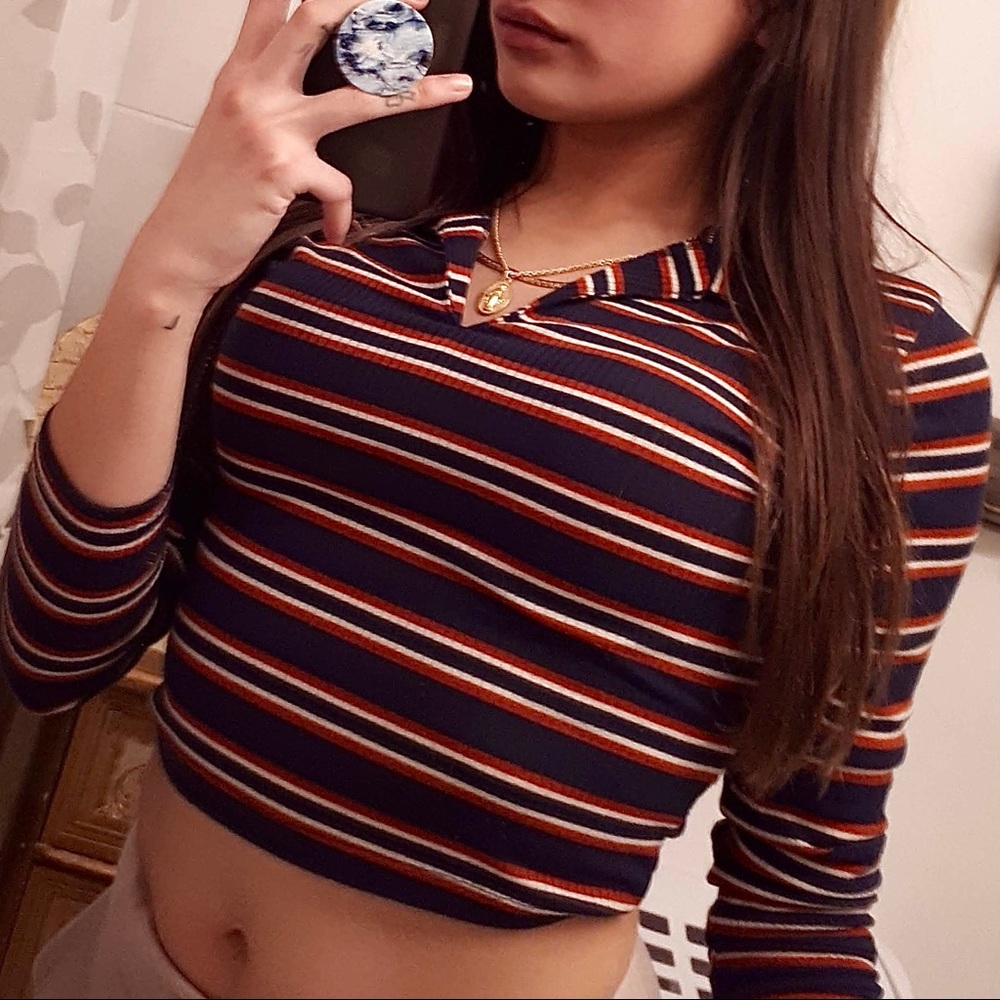 ✨Stripped Collar Crop Tee✨